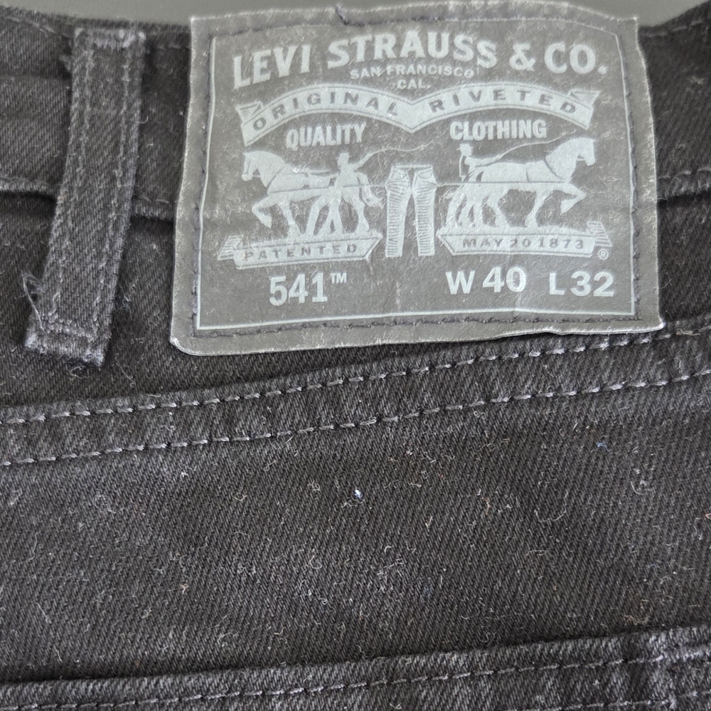 Levi's 541 Men's Black Relaxed Jeans